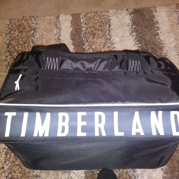 A Brand new REAL Timberland Duffle Bag - Picture 2 of 8